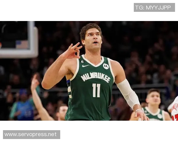 布鲁克洛佩斯在NBA的崛起与影响力分析