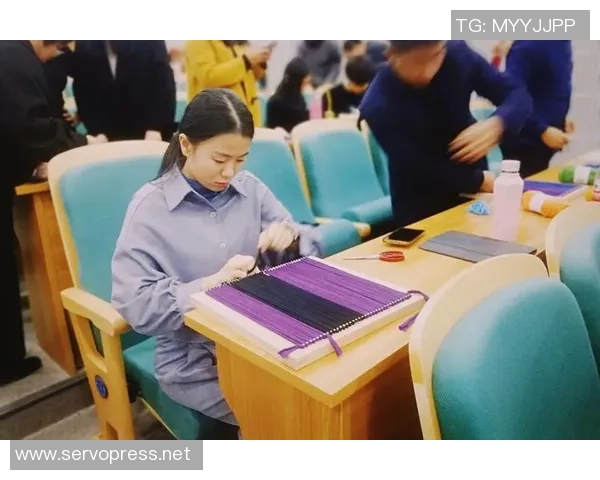 廖三宁的音乐旅程与人生哲学探讨:从传统到现代的艺术融合之路