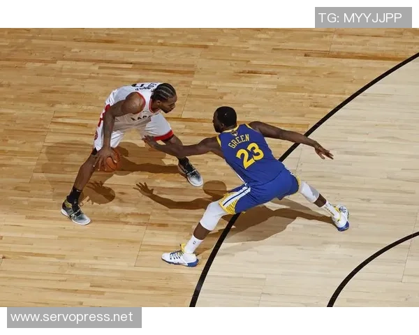 骑士与猛龙激战G4赛季关键战役解析与精彩瞬间回顾